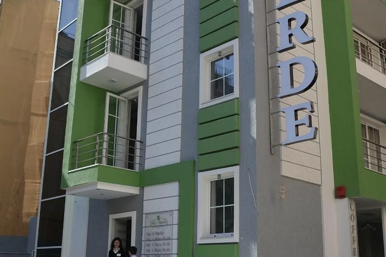 Hotel Boutique Vila Verde City Center — โรงแรมในติรานา