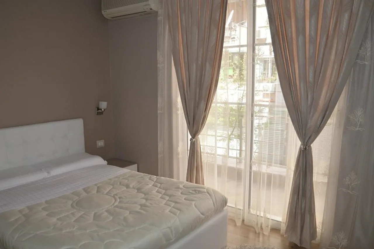 Hotel Boutique Vila Verde City Center — rooms and atmosphere