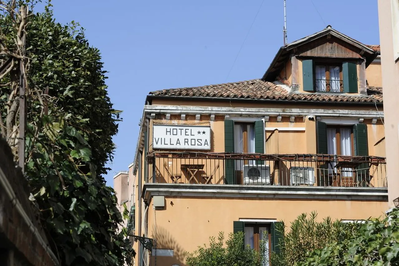 Hotel Villa Rosa — rooms and atmosphere