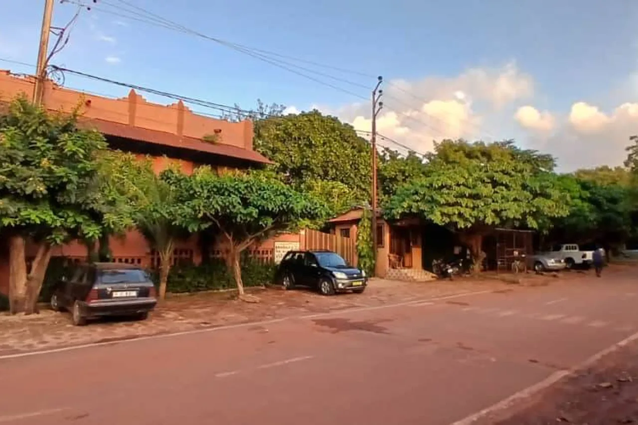 6 โรงแรมน่าพักใน Bobo-Dioulasso บูร์กินาฟาโซ — ที่พักเมืองดนตรีมัสยิดดินโบราณ