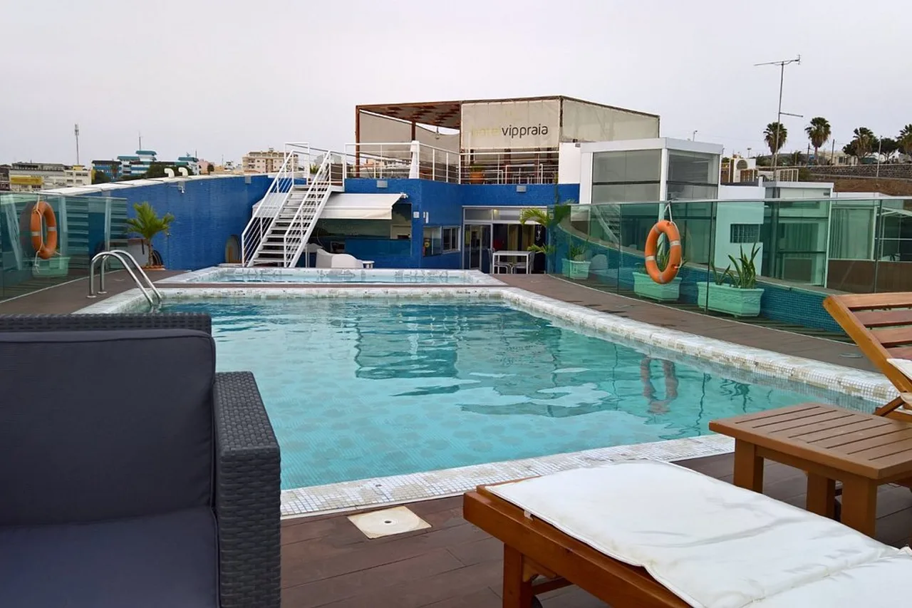 Hotel VIP Praia — ภาพห้องพักและบรรยากาศ