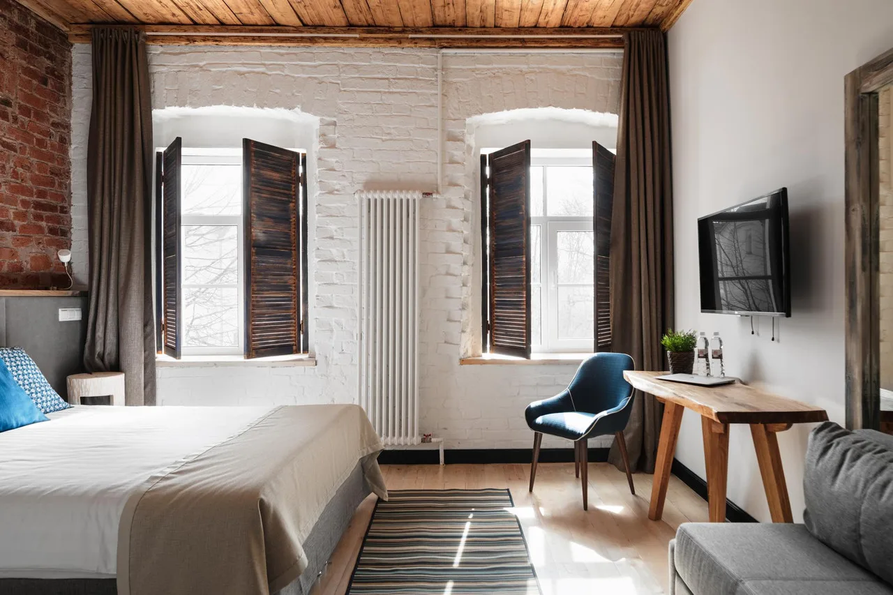 Hotel Volkhov Mini — rooms and atmosphere