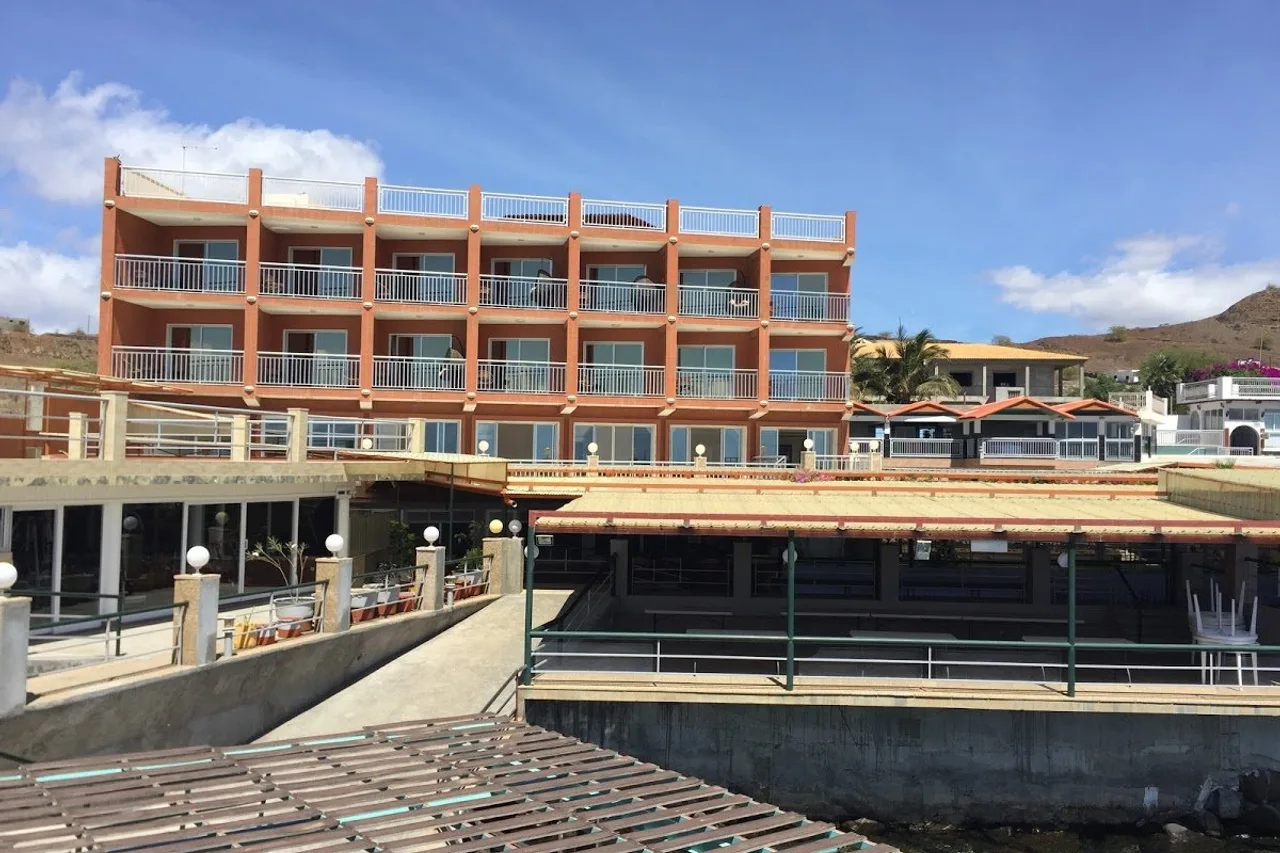 Hotel Vulcão — โรงแรมในปราเอีย