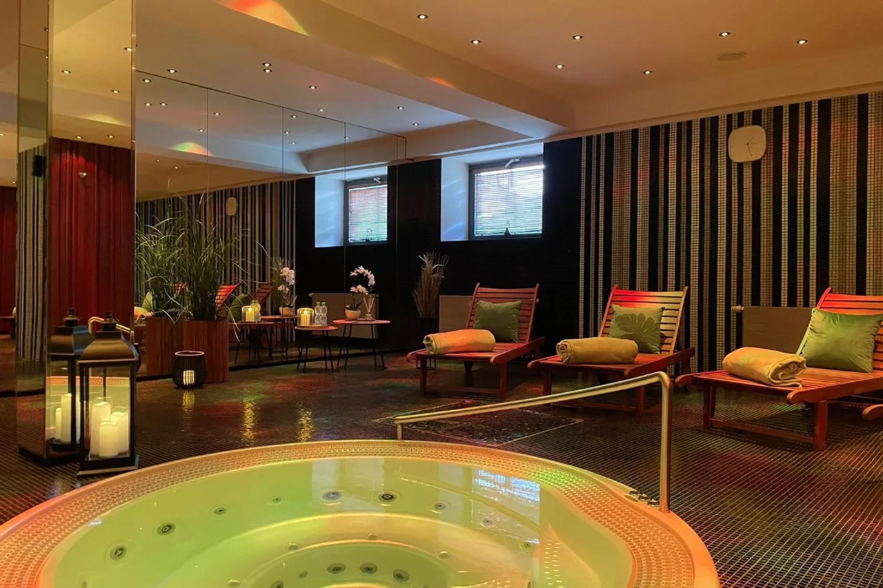 Hotel Yasmin Kosice — ภาพห้องพักและบรรยากาศ