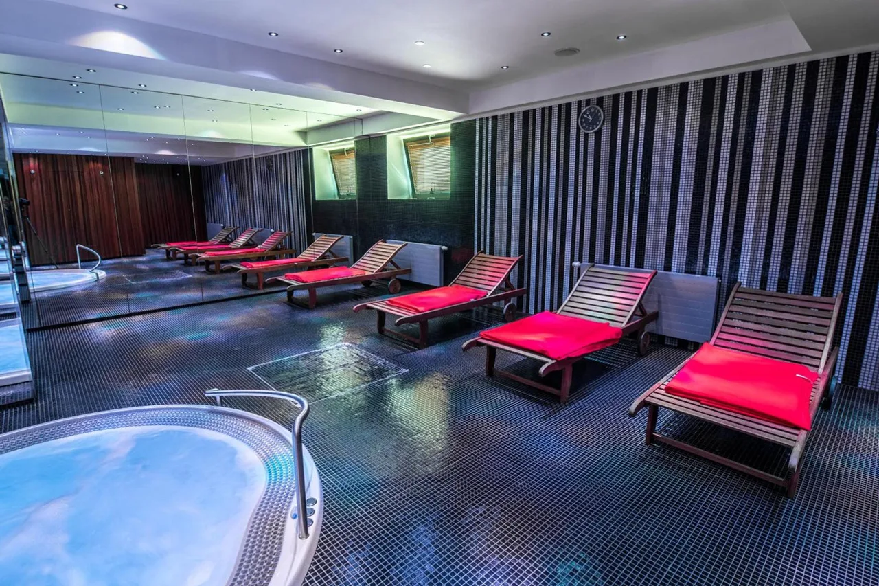 Hotel Yasmin Kosice — ภาพห้องพักและบรรยากาศ