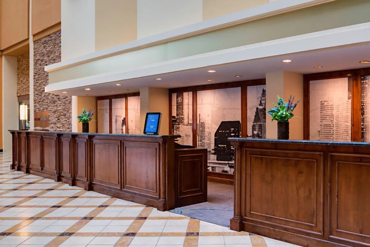 Houston Marriott Westchase — ภาพห้องพักและบรรยากาศ