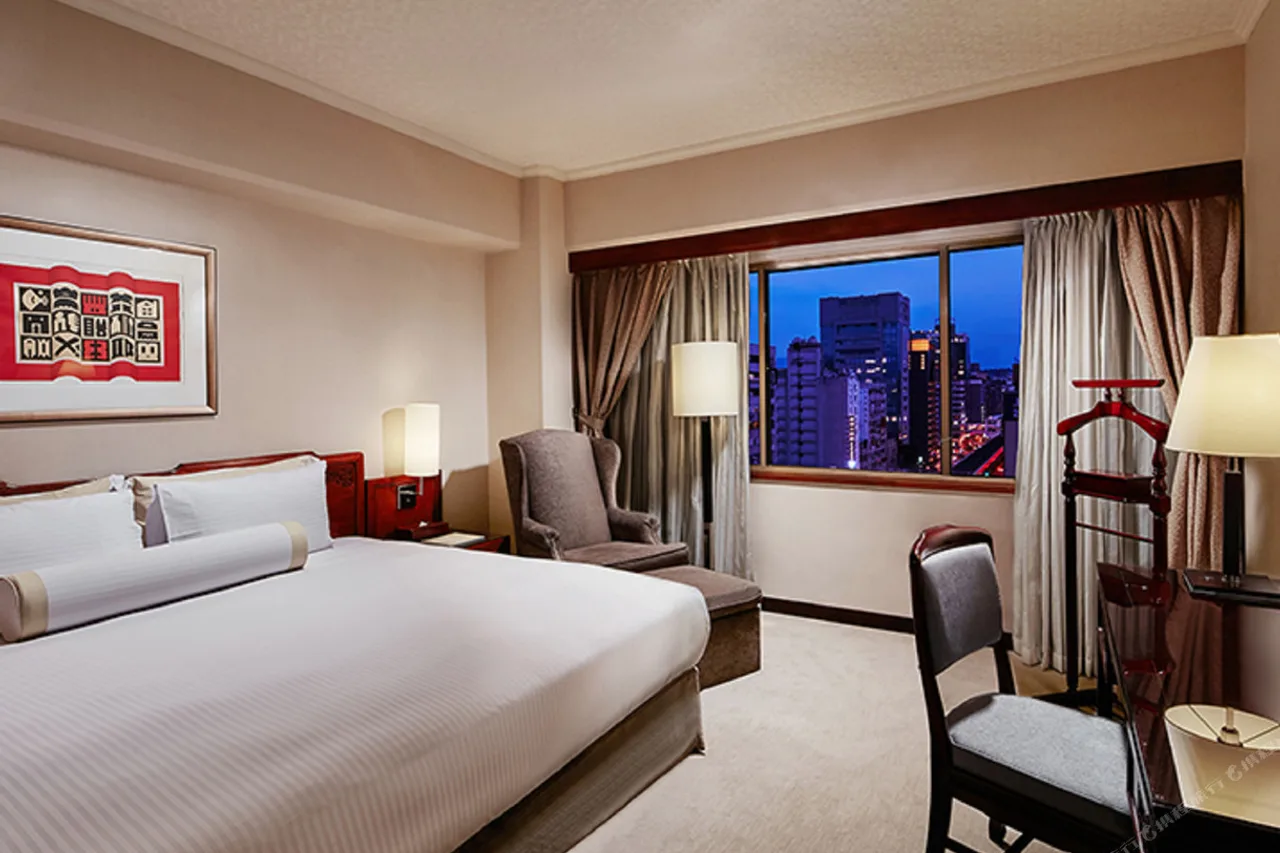 The Howard Plaza Hotel Taipei — rooms and atmosphere
