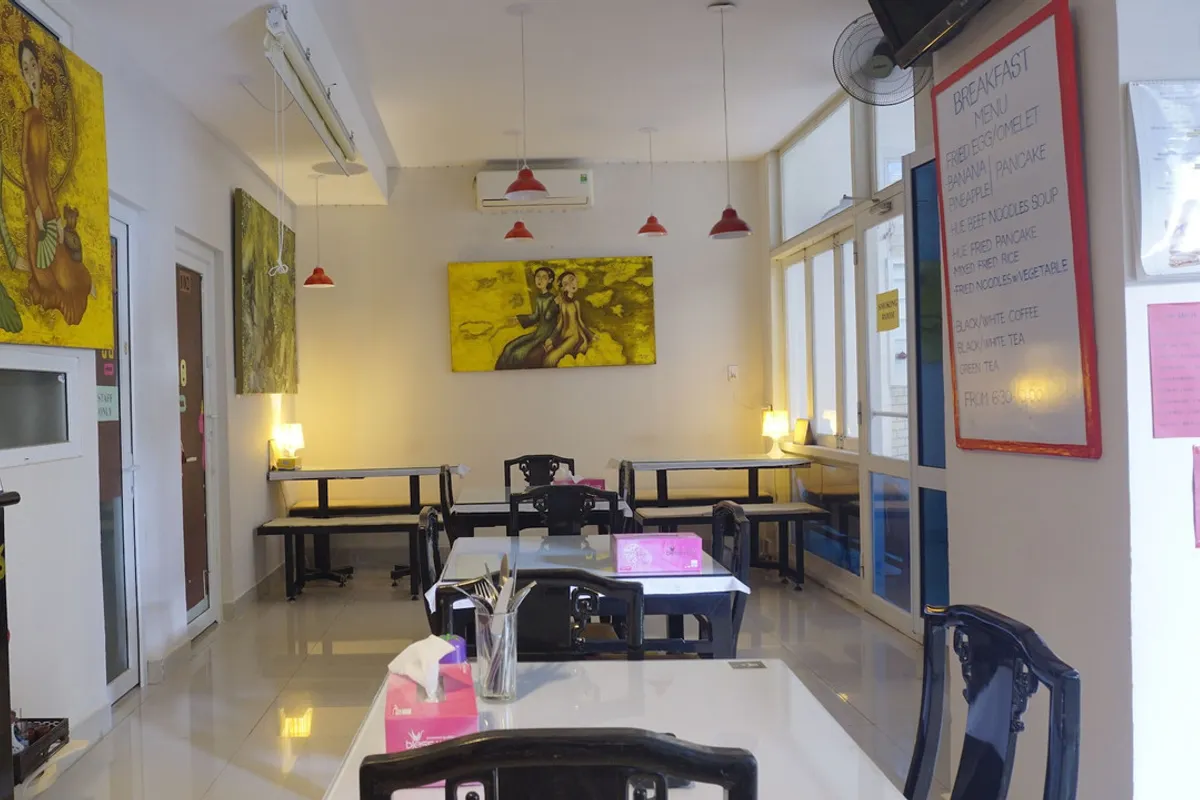 Hue Nino Hotel — rooms and atmosphere