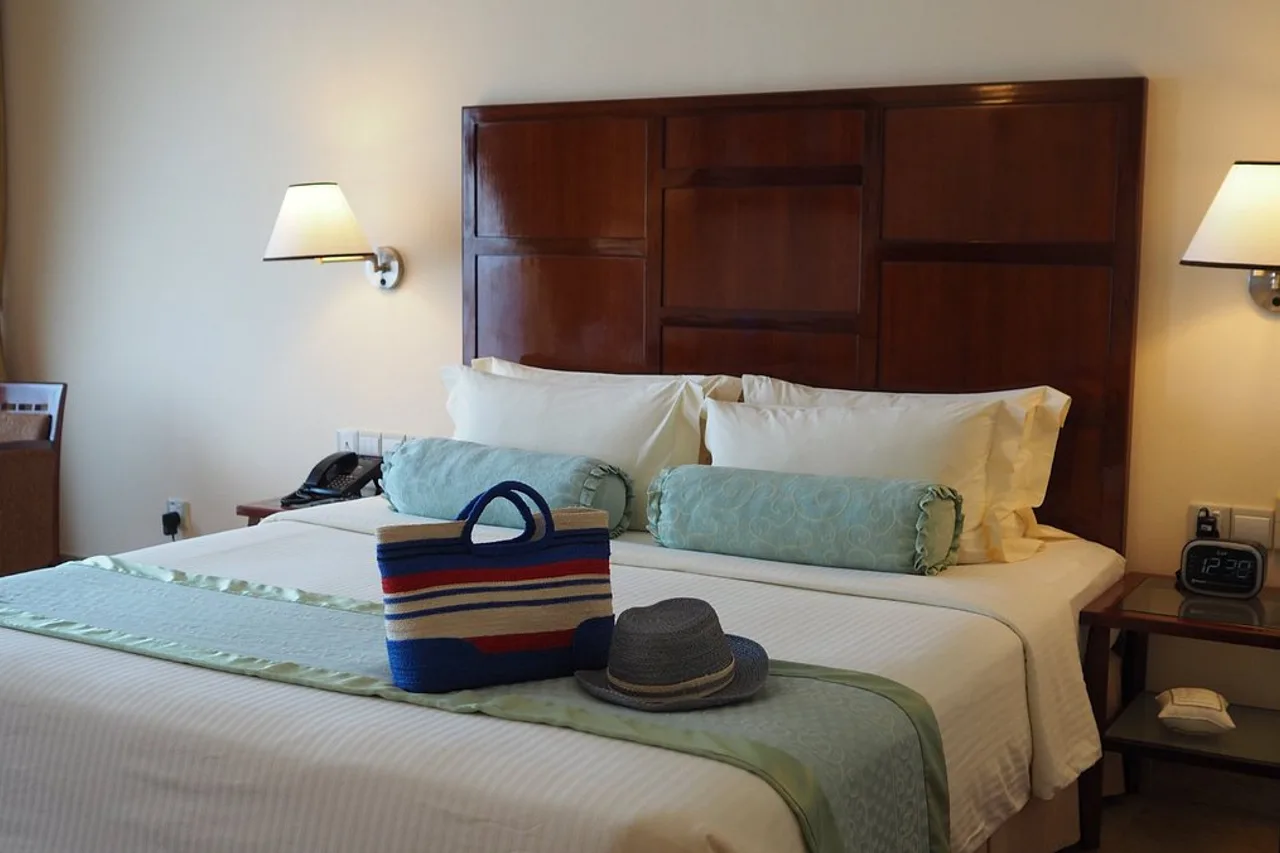 Hulhule Island Hotel — ภาพห้องพักและบรรยากาศ