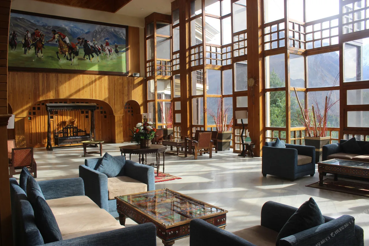 Hunza Darbar Hotel — ภาพห้องพักและบรรยากาศ