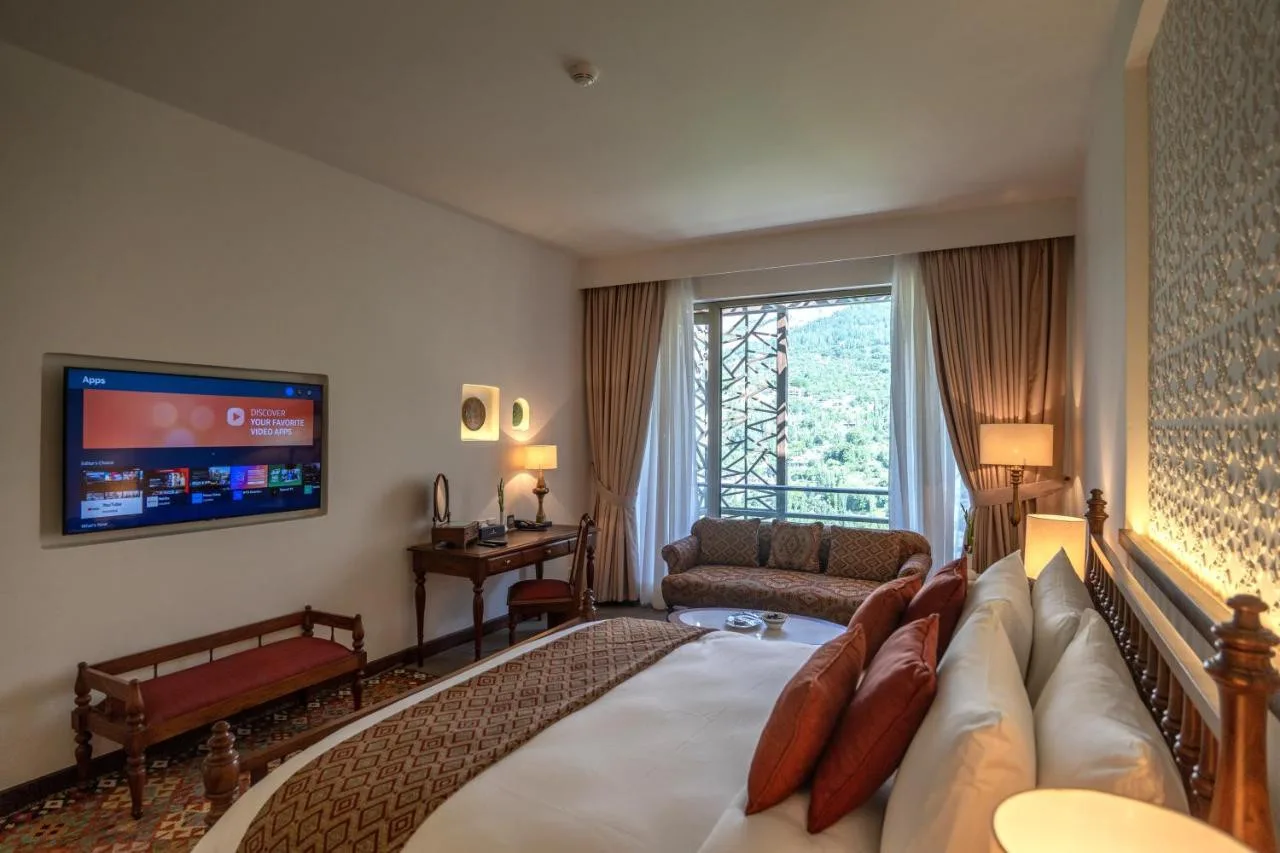 Hunza Serena Hotel — ภาพห้องพักและบรรยากาศ