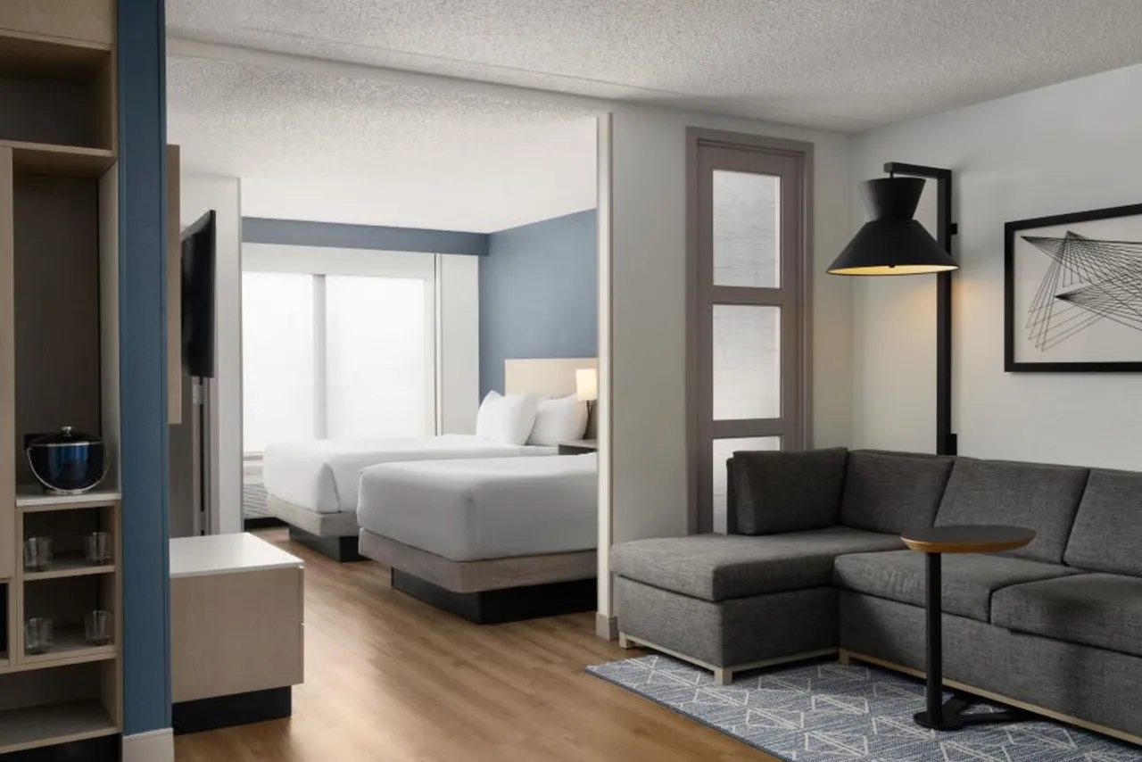 Hyatt Place Secaucus/Meadowlands — ภาพห้องพักและบรรยากาศ