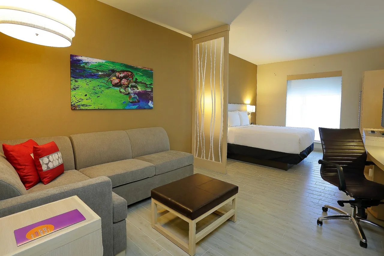 Hyatt Place Tegucigalpa — rooms and atmosphere