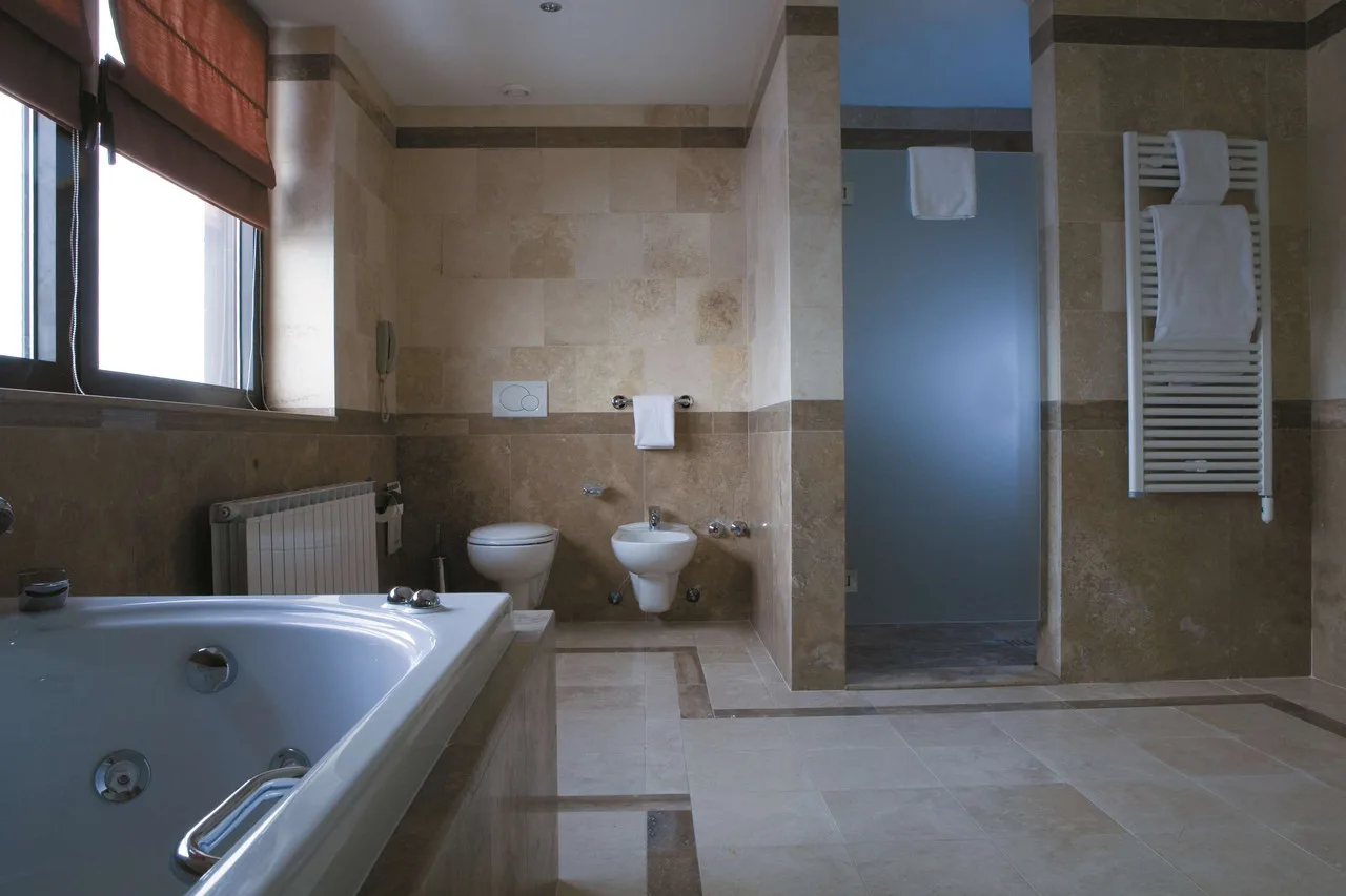 Hyatt Regency Astana — rooms and atmosphere