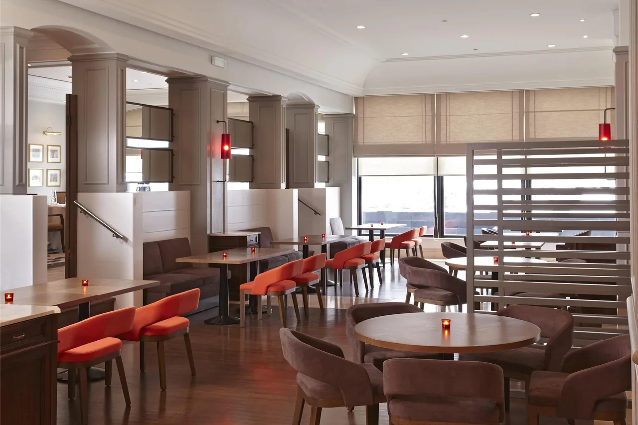 Hyatt Regency Bishkek — ภาพห้องพักและบรรยากาศ