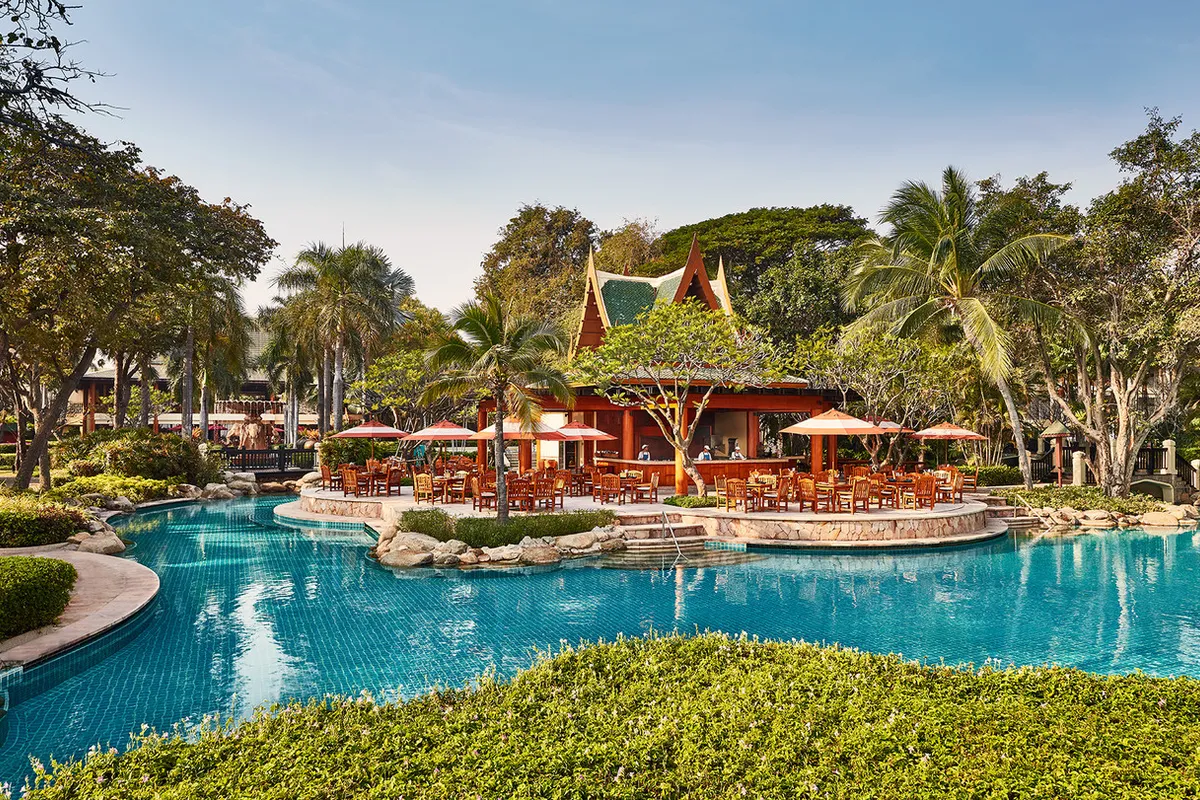 Hyatt Regency Hua Hin — rooms and atmosphere