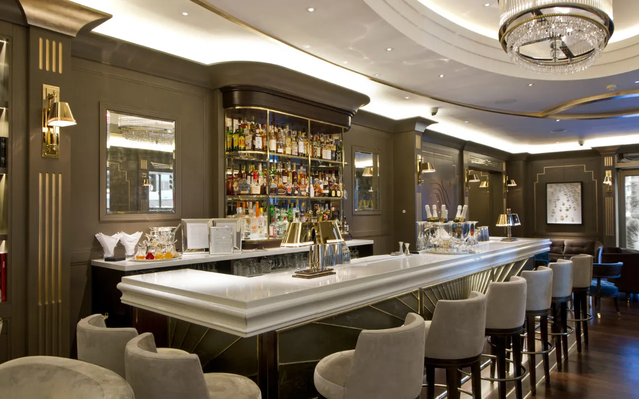 Hyatt Regency London — The Churchill — rooms and atmosphere
