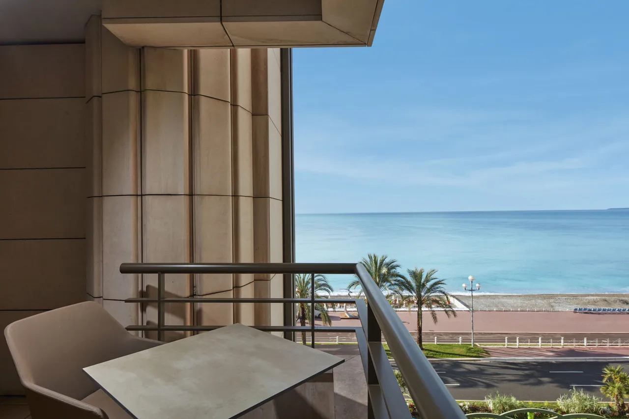 Hyatt Regency Nice Palais de la Méditerranée — ภาพห้องพักและบรรยากาศ
