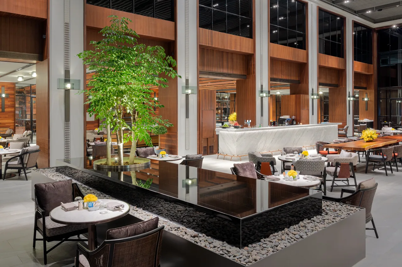 Hyatt Regency Phnom Penh — ภาพห้องพักและบรรยากาศ