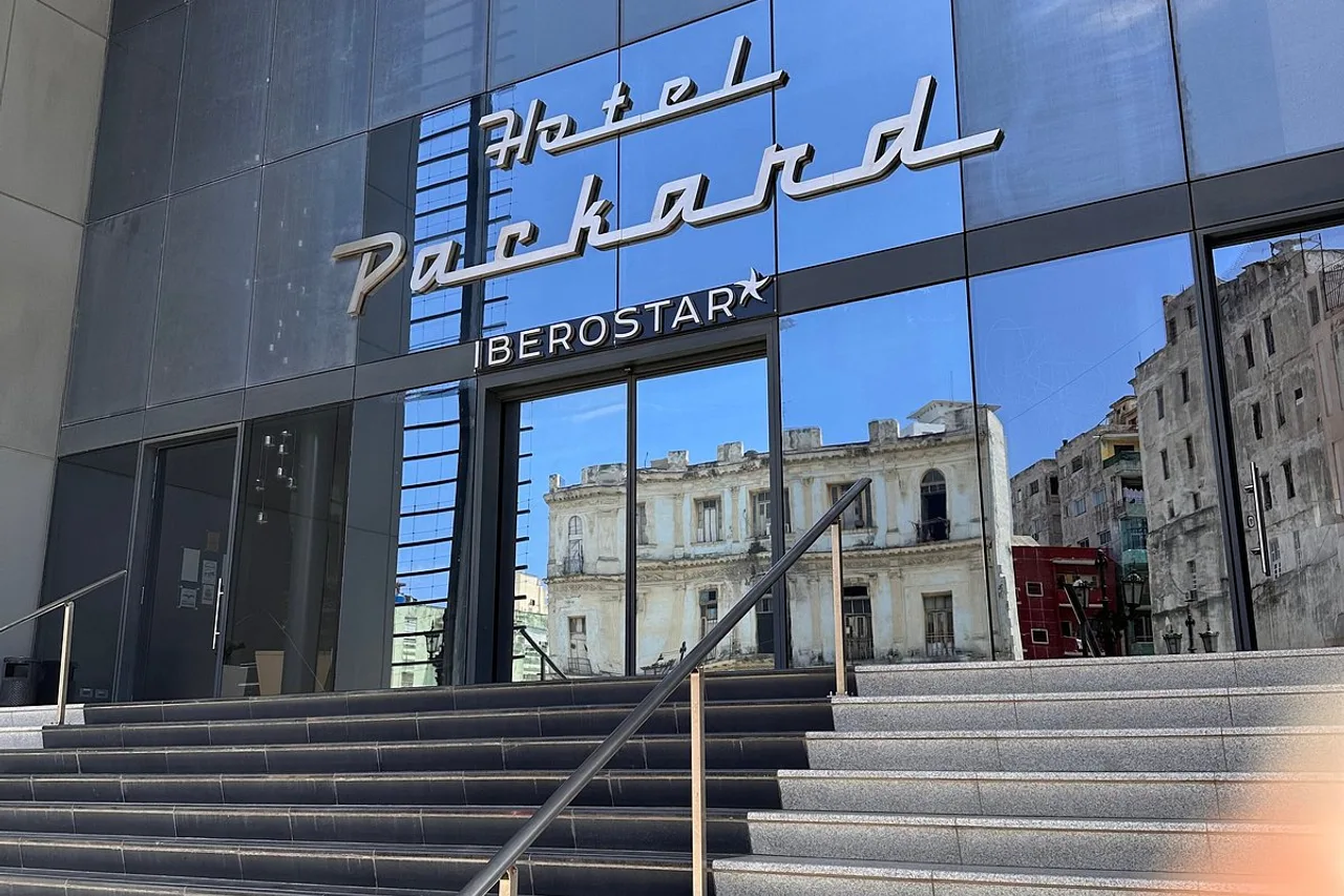 Iberostar Selection La Habana — rooms and atmosphere