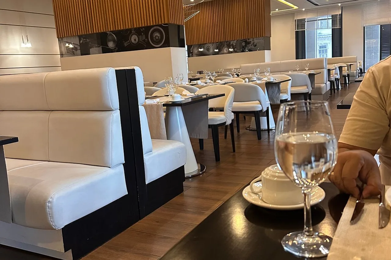 Iberostar Selection La Habana — rooms and atmosphere