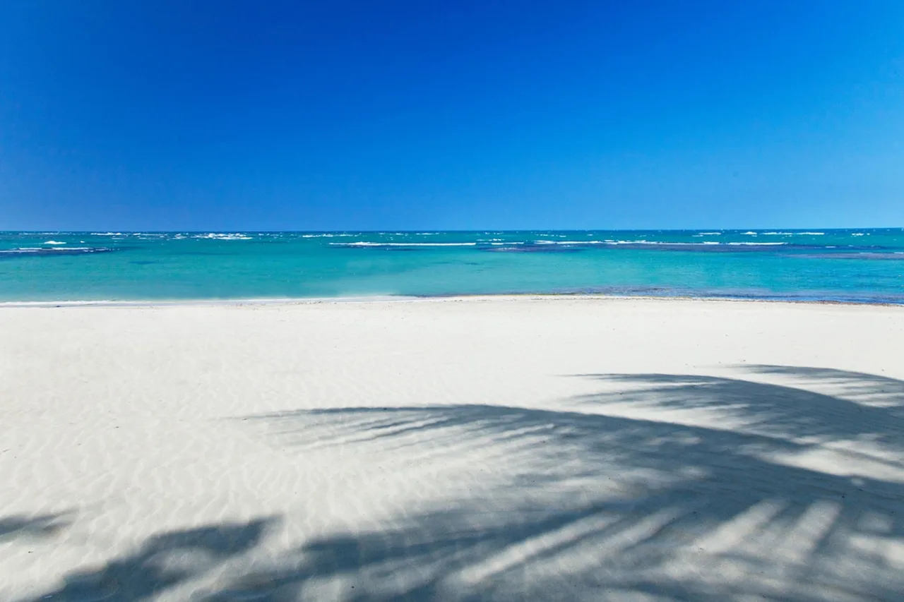 Iberostar Waves Costa Dorada — ภาพห้องพักและบรรยากาศ