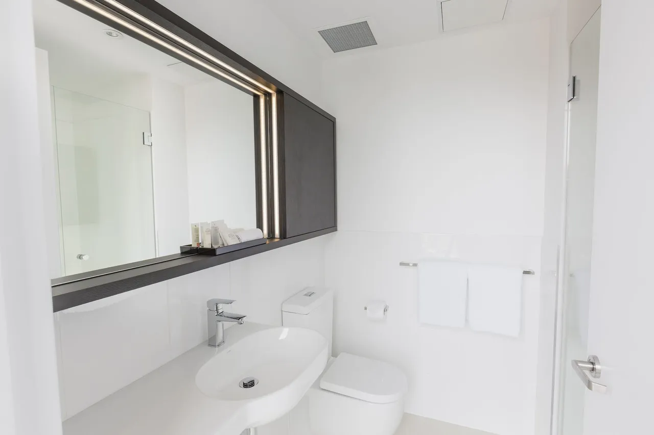 Ibis Adelaide — rooms and atmosphere