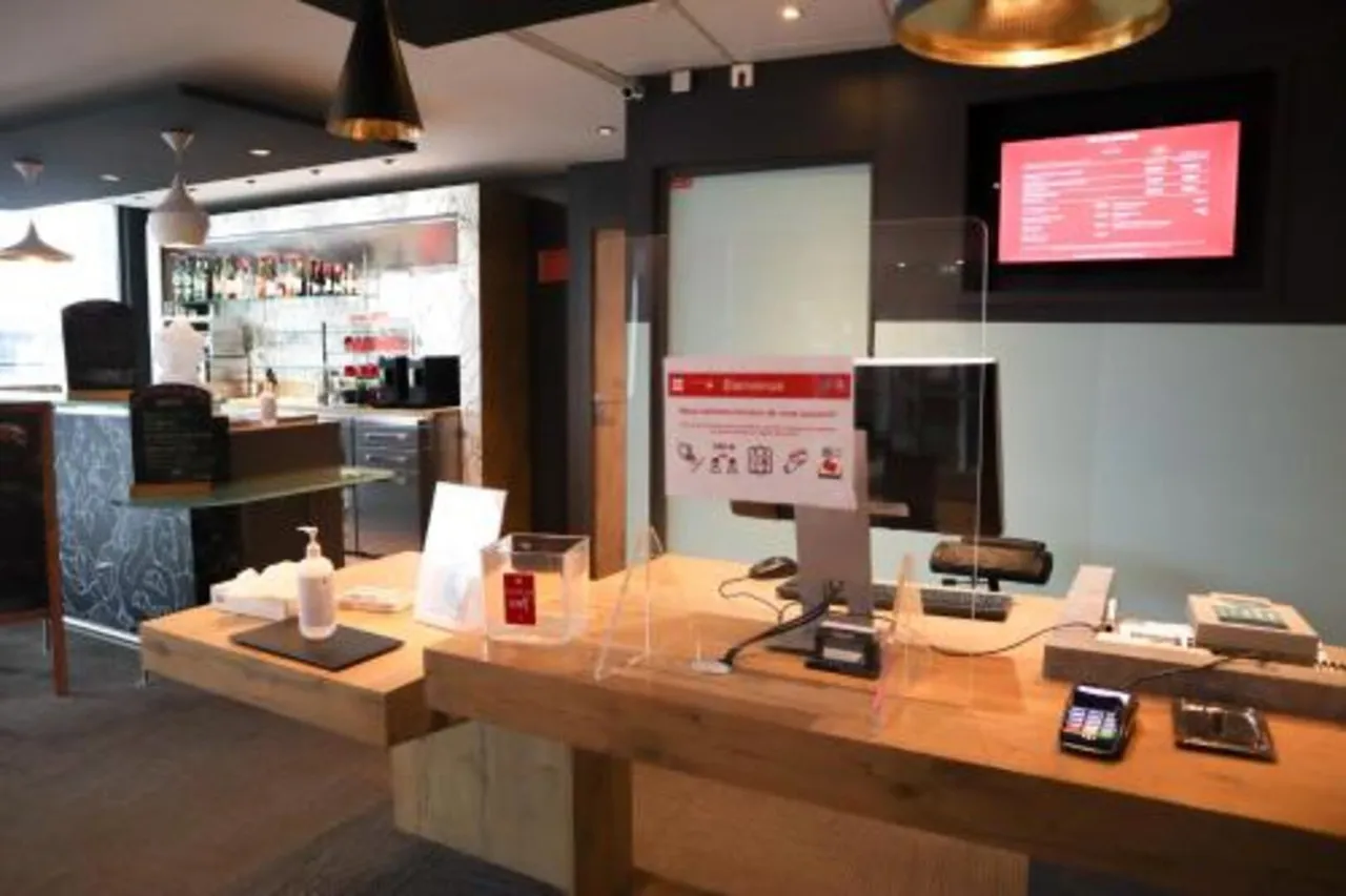 ibis Bordeaux Centre Gare Saint-Jean — rooms and atmosphere