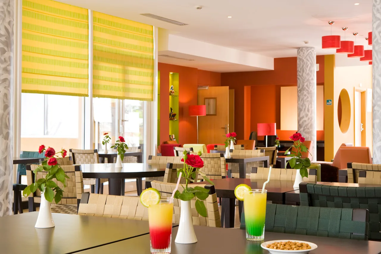 Ibis Cotonou — ภาพห้องพักและบรรยากาศ