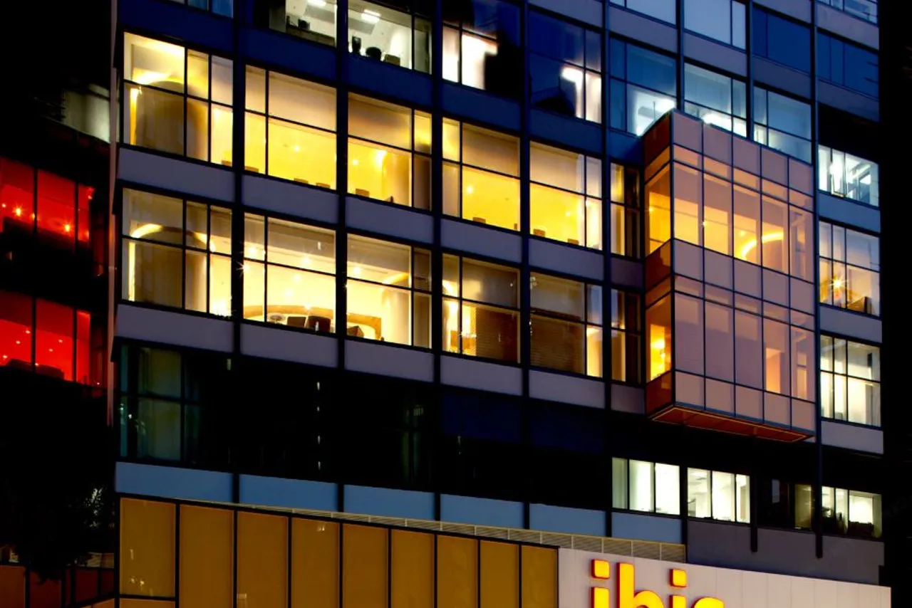 ibis Hong Kong Central and Sheung Wan Hotel — โรงแรมในเซิงหว่าน