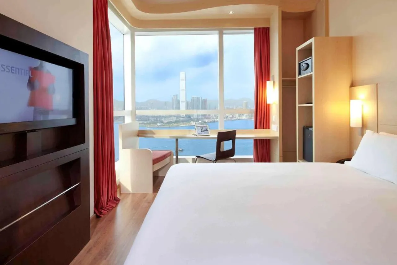 ibis Hong Kong Central and Sheung Wan Hotel — ภาพห้องพักและบรรยากาศ