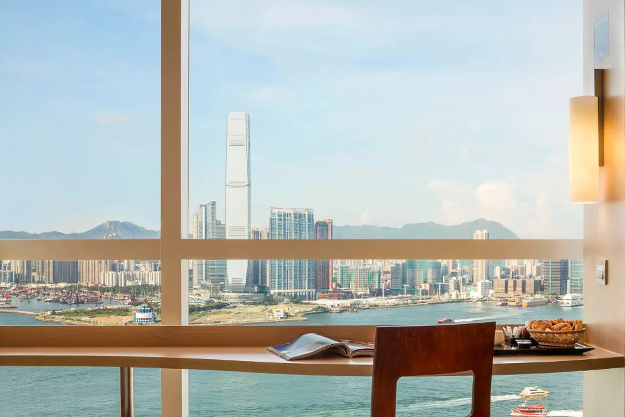 ibis Hong Kong Central and Sheung Wan Hotel — ภาพห้องพักและบรรยากาศ