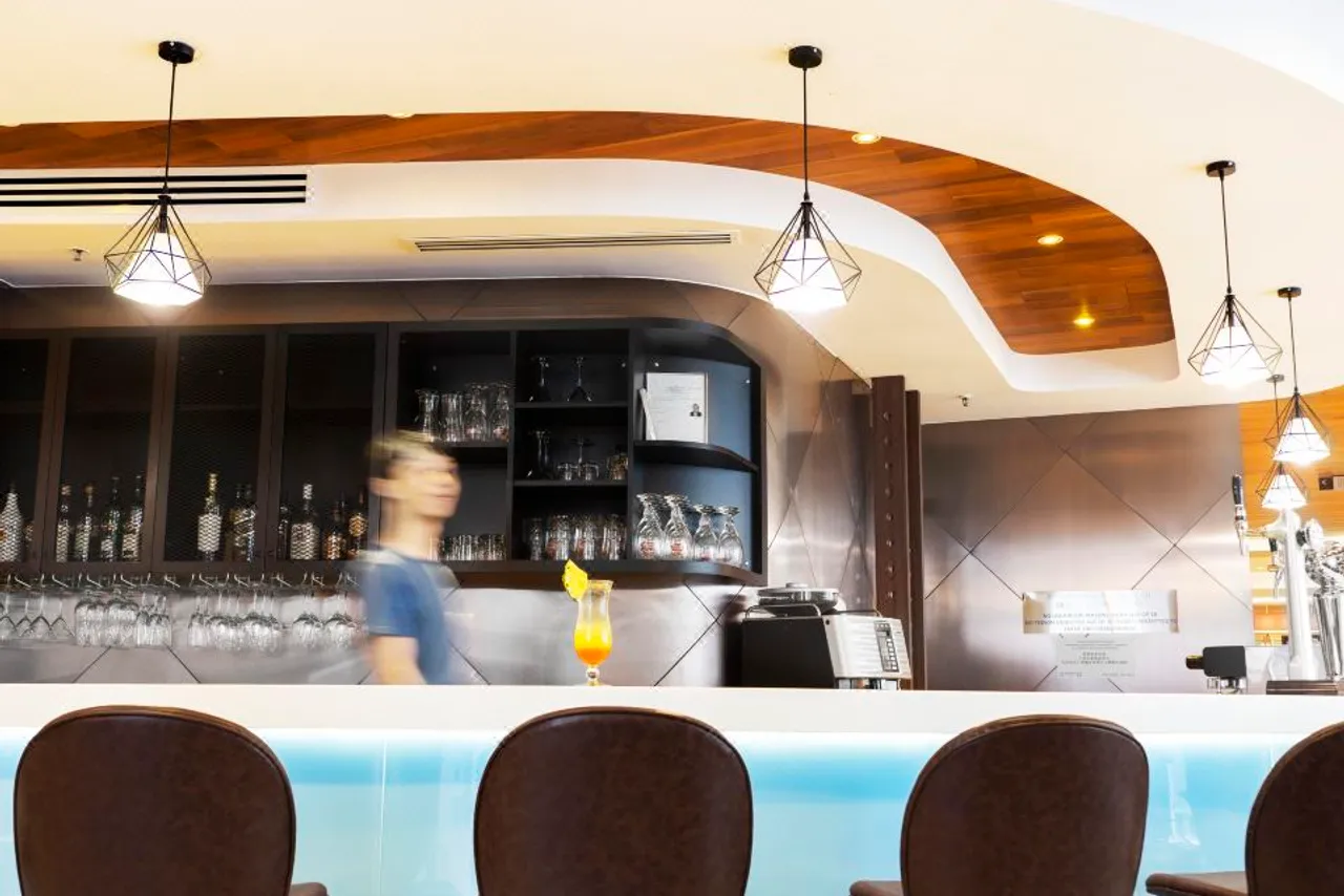 ibis Hong Kong Central and Sheung Wan Hotel — ภาพห้องพักและบรรยากาศ