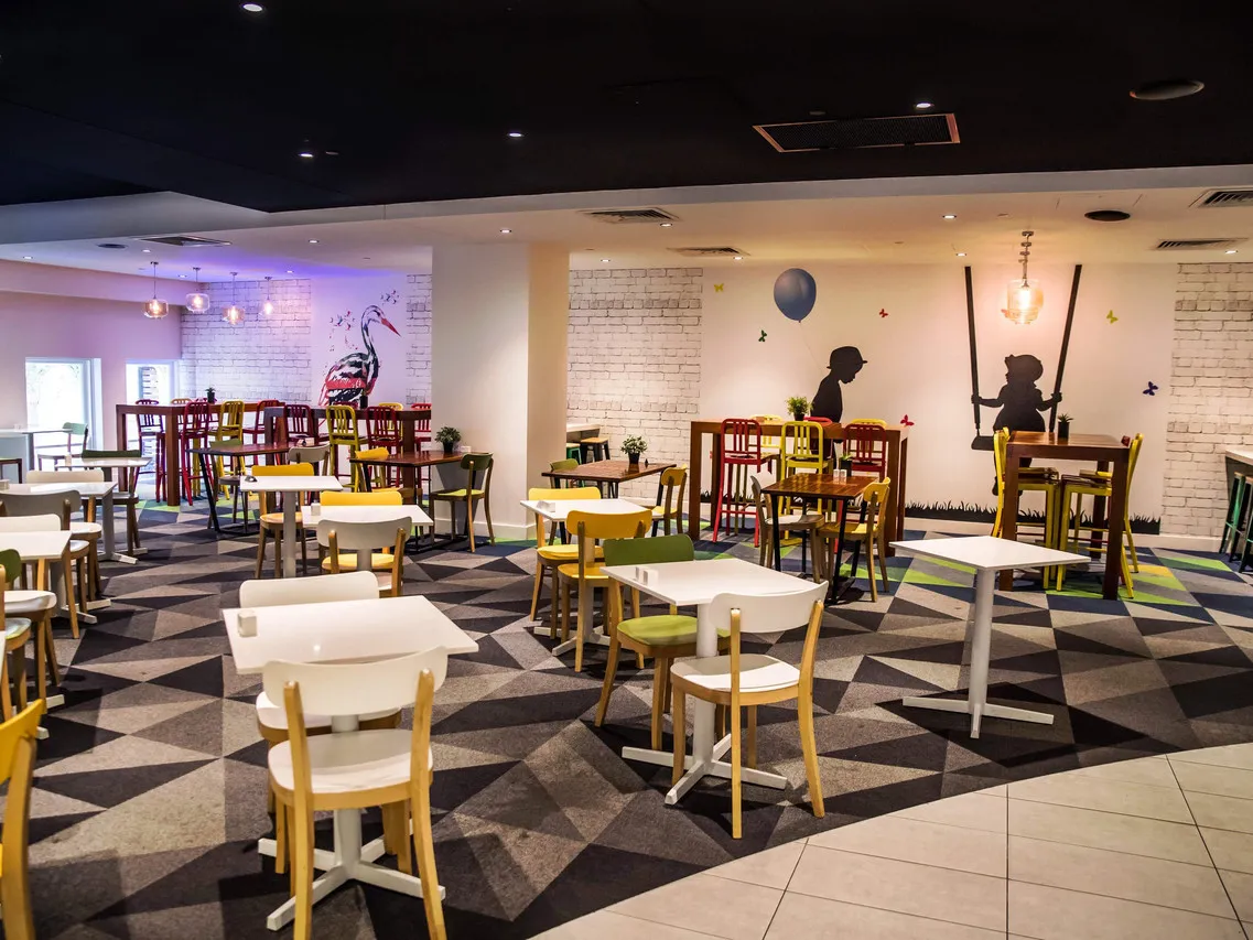Ibis Styles Brisbane Elizabeth Street — rooms and atmosphere