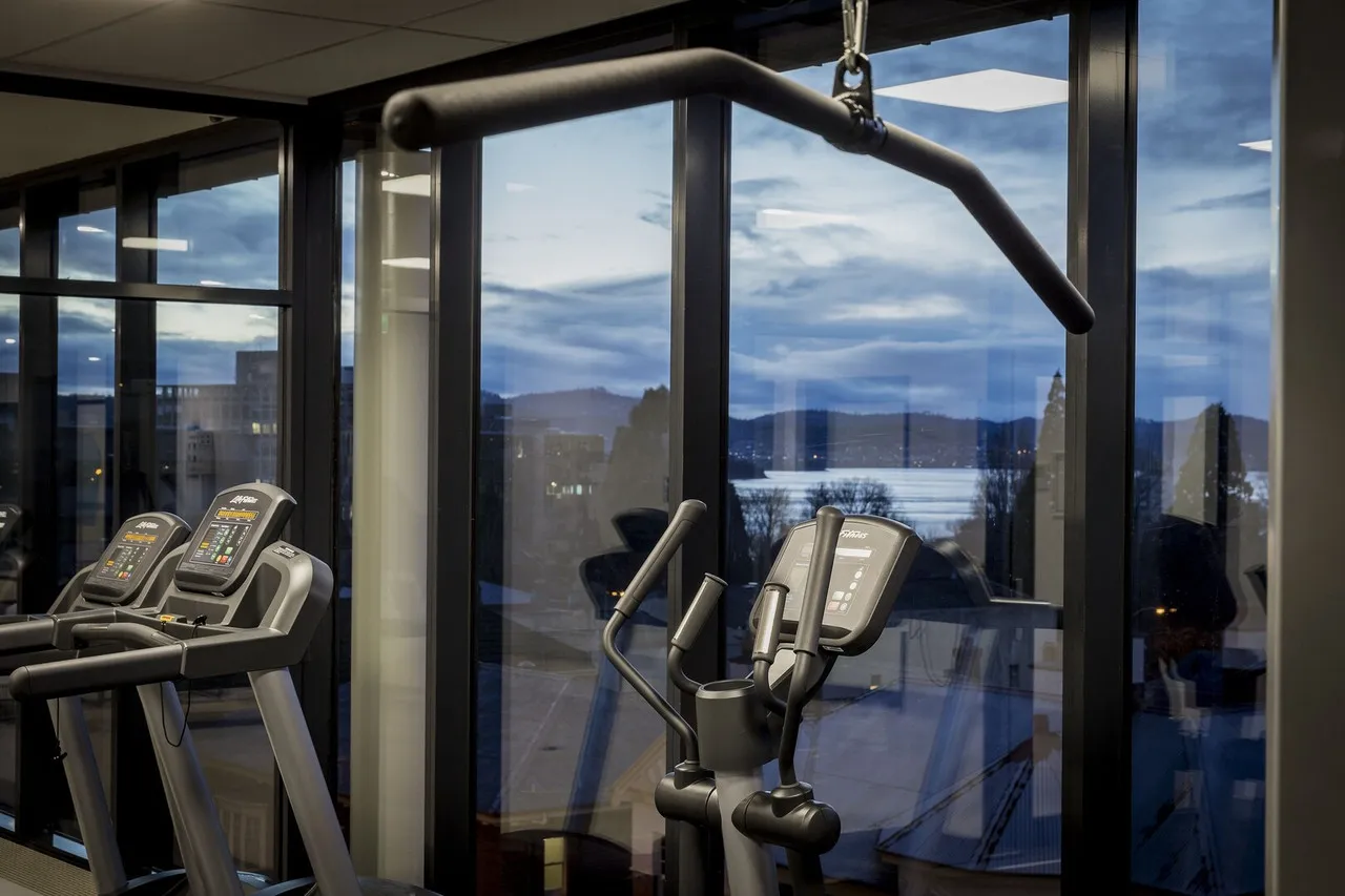 Ibis Styles Hobart — rooms and atmosphere