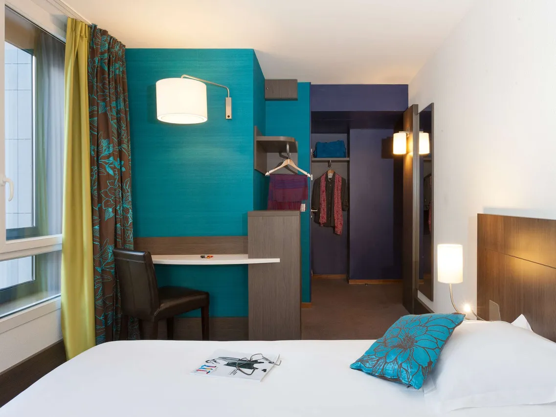 ibis Styles Lyon Centre – Gare Part Dieu — rooms and atmosphere