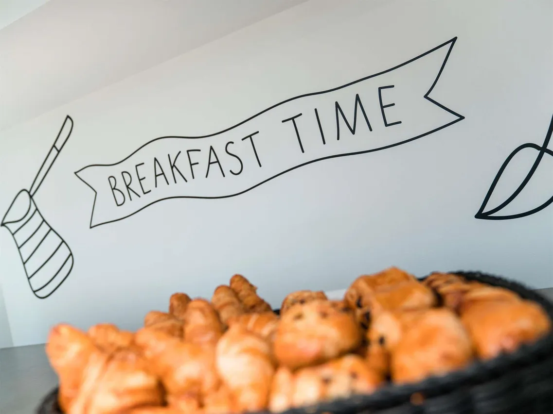 ibis Styles Nantes Centre Gare — rooms and atmosphere