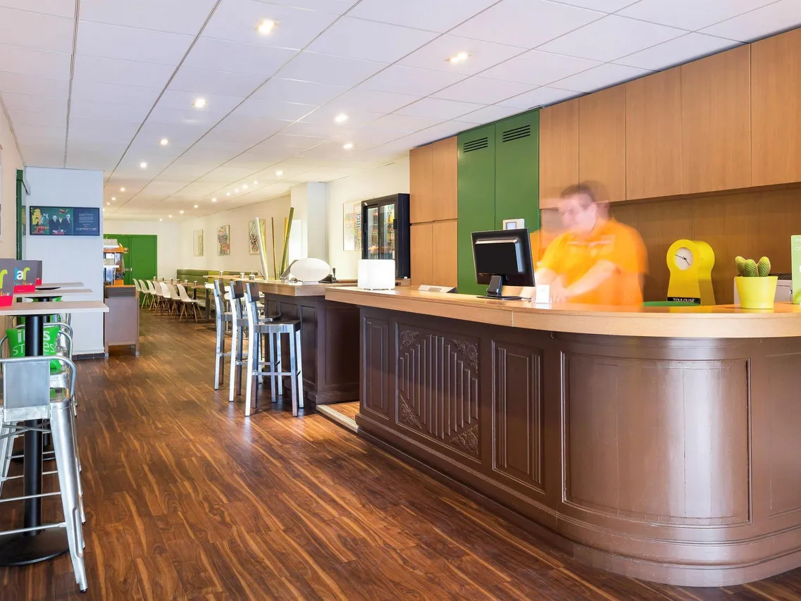 ibis Styles Toulouse Centre Gare — rooms and atmosphere
