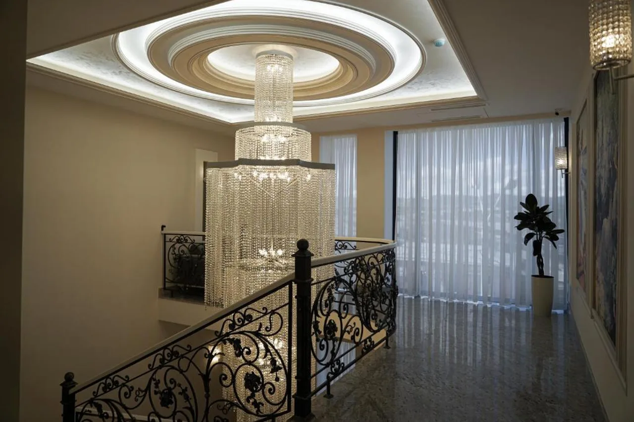 Igit Plaza Hotel — ภาพห้องพักและบรรยากาศ