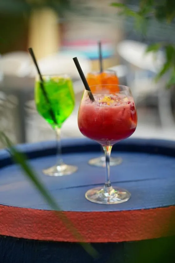 Imola Udvarház Dessert Hotel — rooms and atmosphere
