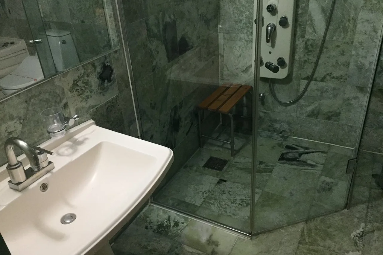 Incheon Airport Hotel June — rooms and atmosphere