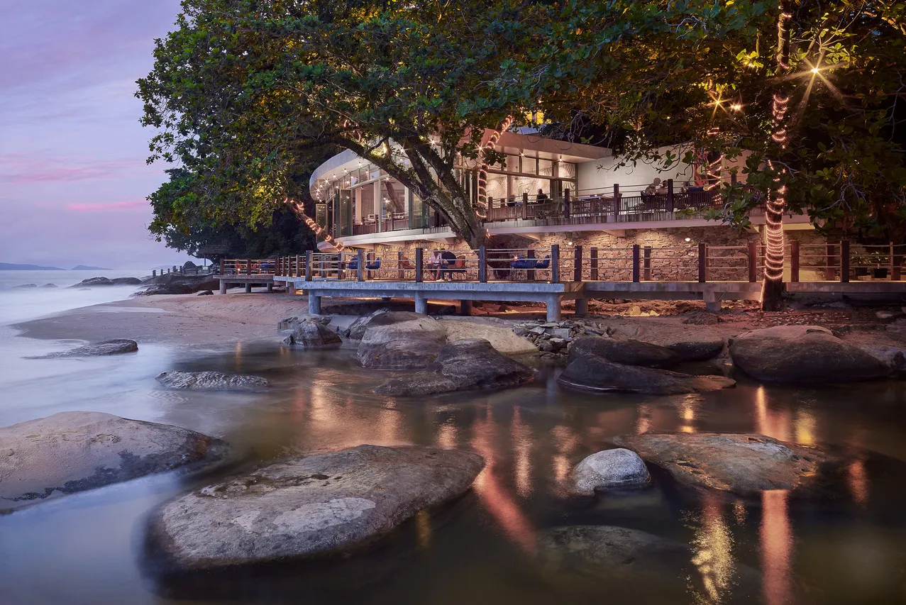 Independence Hotel Resort & Spa — rooms and atmosphere