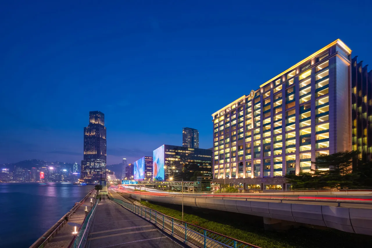 InterContinental Grand Stanford Hong Kong — rooms and atmosphere