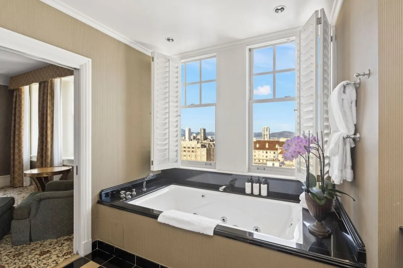 InterContinental Mark Hopkins San Francisco — ภาพห้องพักและบรรยากาศ