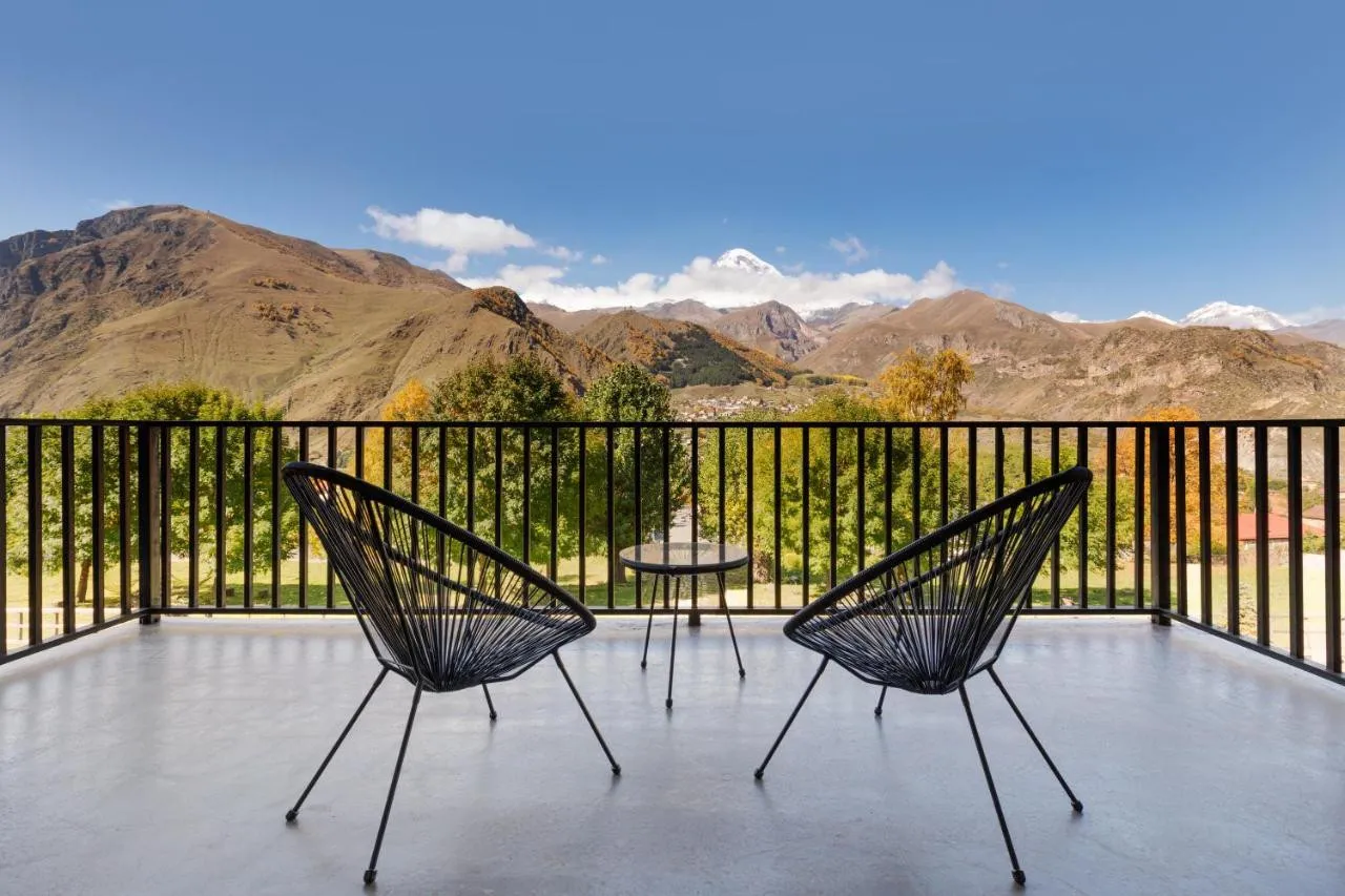 Intourist Kazbegi — rooms and atmosphere