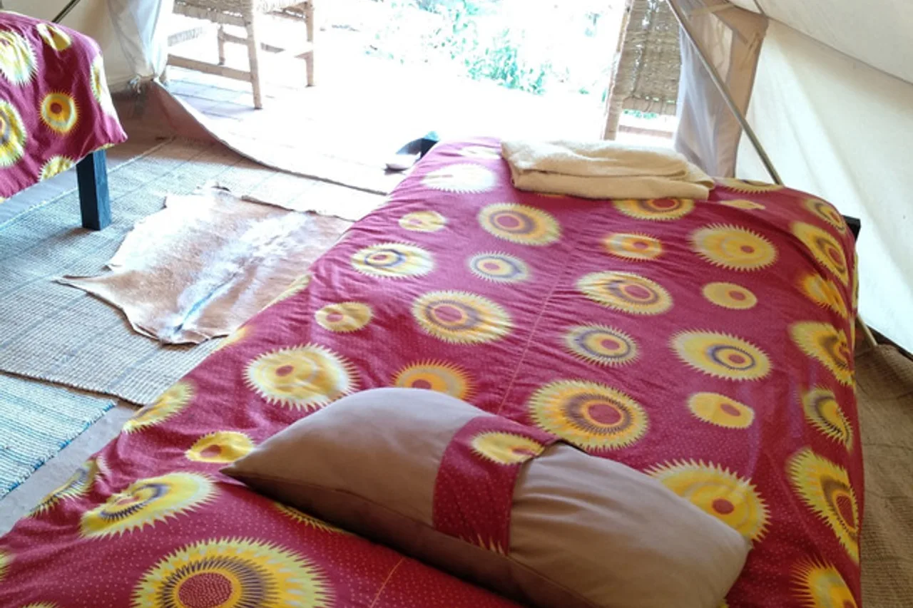 Inzu Lodge — ภาพห้องพักและบรรยากาศ
