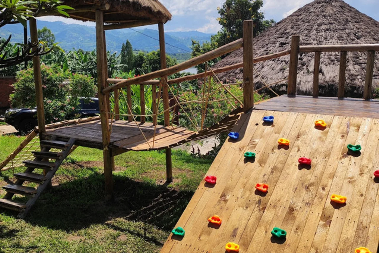 Inzu Lodge — ภาพห้องพักและบรรยากาศ