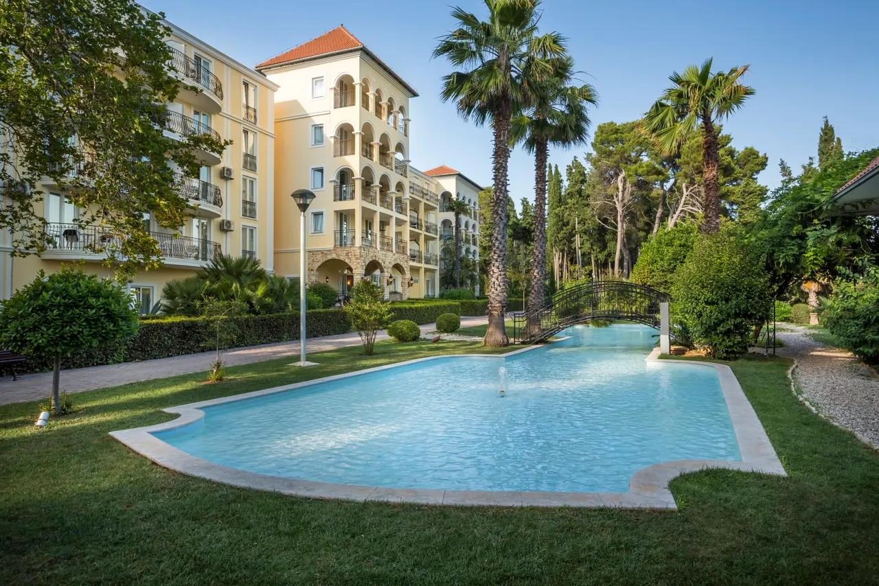 Maistra Select Island Hotel Katarina — ภาพห้องพักและบรรยากาศ