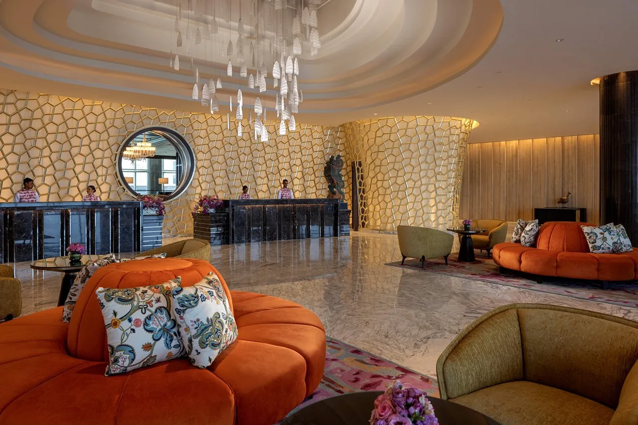ITC Ratnadipa, a Luxury Collection Hotel, Colombo — rooms and atmosphere