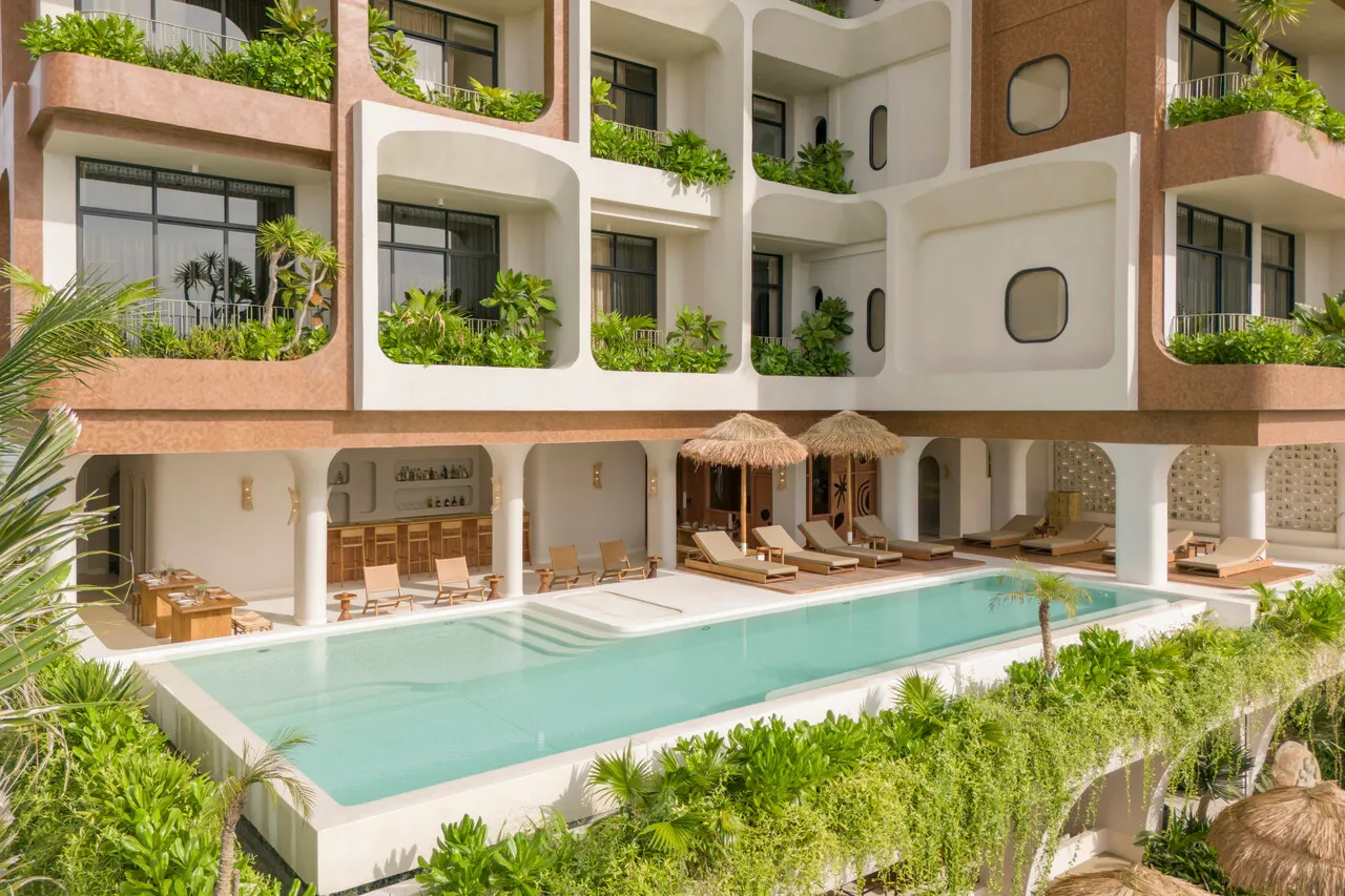 Jazz Hotel — rooms and atmosphere
